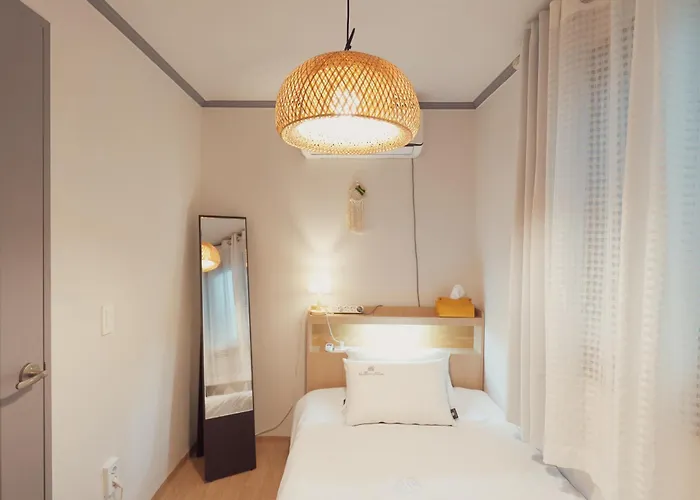 Station On Foot Private Entrance Maximum 7 People Netflix Free Wifi Comfort