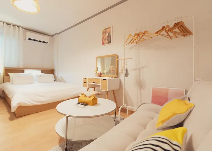 Station On Foot Private Entrance Maximum 7 People Netflix Free Wifi Comfort Apartment *